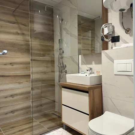 Djina - Ξενοδοχείο με διαμερίσματα