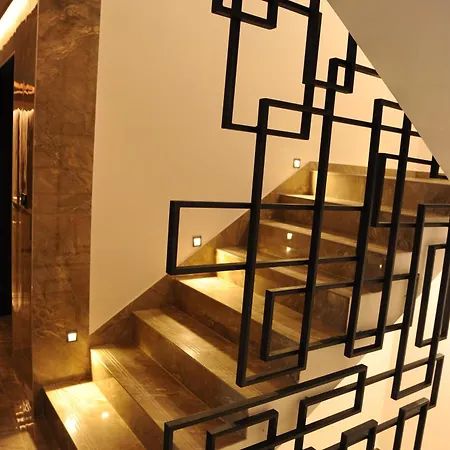 Ξενοδοχείο με διαμερίσματα Djina - Κοπαόνικ